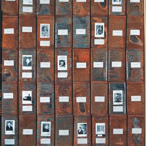 La-Salle-des-Pendus_-Christian-Boltanski-c-Degobert