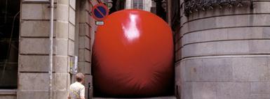 Red Ball -c-  Kurt Perschke